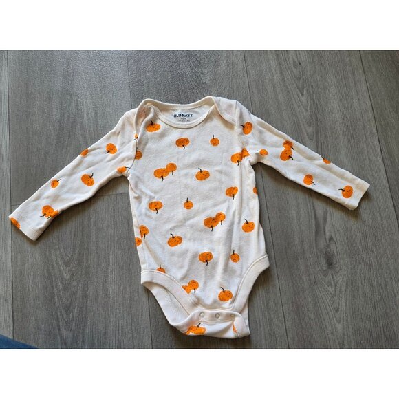 Old Navy Infant Pumpkin Print Long Sleeve Bodysuit 6-12M - Picture 1 of 3